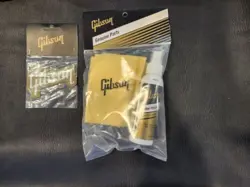 GIBSON PUMP POLISH AND CLOTH COMBO PACK AND GIBSON PATCH