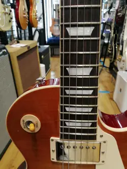 GIBSON LES PAUL STANDARD 60S ELECTRIC GUITAR