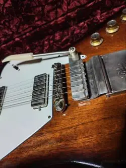 NON-REVERSE ELECTRIC GUITAR