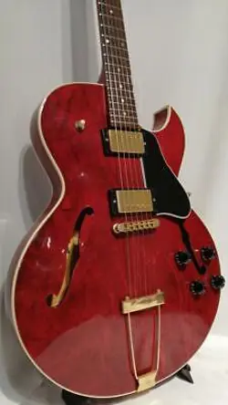 GIBSON ES-135 LIMITED ELECTRIC GUITAR