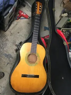 GIBSON CLASSICAL ACOUSTIC GUITAR C-0