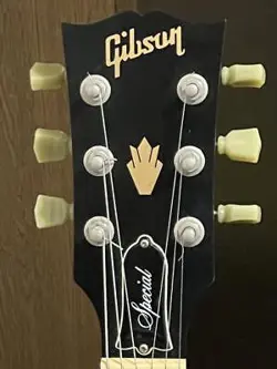 CRACKED NECK