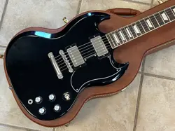 2022 GIBSON USA 61 SG STANDARD GUITAR EBONY BLACK WITH CASE