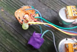 EB-3 SOLDERLESS