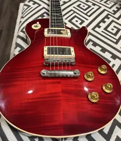 GIBSON CUSTOM SHOP LES PAUL ELEGANT