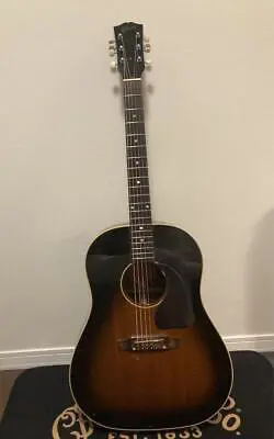 GIBSON J-45 SEMI-VINTAGE / ACOUSTIC GUITAR W/ ORIGINAL GIG BAG MADE IN 1999