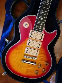 MINT GIBSON ACE FREHLEY SIGNATURE LES PAUL CUSTOM CHERRY SUNBURST USA 1997