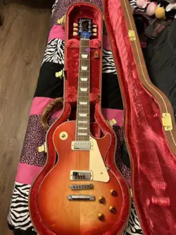 2023 GIBSON LESPAUL DELUXE