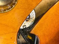 TD VINTAGE SEMI-HOLLOW
