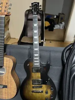 GIBSON LES PAUL STUDIO SUNBURST