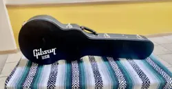 CASE BLACK W/