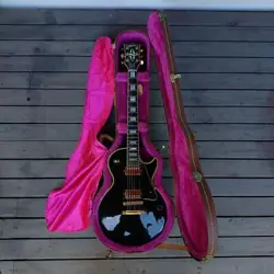 GIBSON LES PAUL CUSTOM 1995 ELECTRIC GUITAR WITH GENUINE CASE