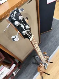 WALNUT ELECTRIC BASS