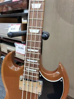 WALNUT MAHOGANY