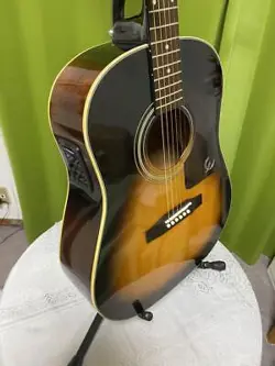 FEELINGJOHN LENNON BY GIBSON EPIPHONE AJ ECO GOOD SOUND OUTPUT