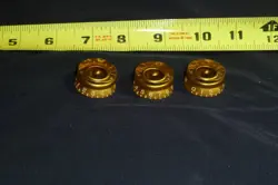 3 VINTAGE 1950S GIBSON GOLD HAT BOX - SPEED KNOBS -  ITEM KE