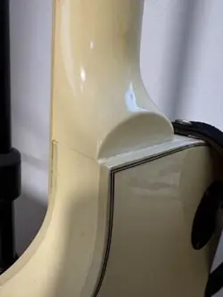 ELECTRIC GUITAR IVORY
