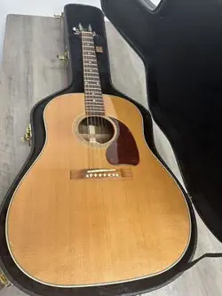 GIBSON ACOUSTIC GUITAR J-15 / ACOUSTIC GUITAR W/ ORIGINAL HC MADE IN 2016 USA