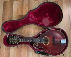 VINTAGE 1919 GIBSON F4 MANDOLIN ORIGINAL VG  CONDITION WITH CASE READY TO PLAY
