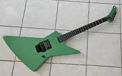EXPLORER GUITAR WITH