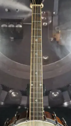 THE GIBSON TENOR