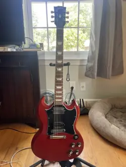 GIBSON SG STANDARD ELECTRIC GUITAR - HERITAGE CHERRY 2019 W/ CASE & XTRA PICK UP