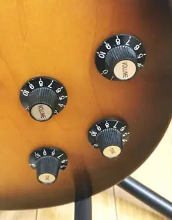 GIBSON USA 70'S TRIBUTE 2013MODEL ELECTRIC GUITAR