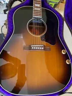 THE WORK HORSE OF THE BRITISH INVASION GIBSON J160 E