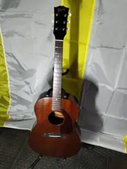 VINTAGE GIBSON LG0 - MAHOGANY ACOUSTIC GUITAR 1965
