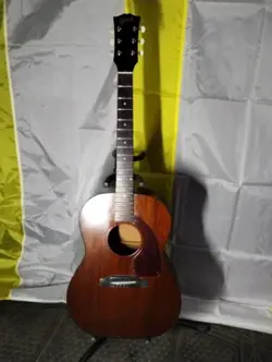 MAHOGANY ACOUSTIC