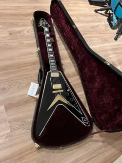 GIBSON CUSTOM SHOP FLYING V CUSTOM BLACK BEAUTY MINT