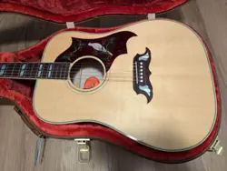 GIBSON DOVE ORIGINAL ACOUSTIC GUITAR - ANTIQUE NATURAL