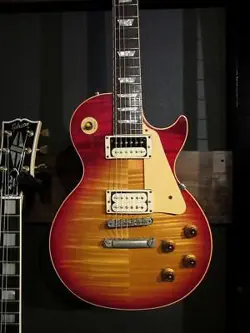 GIBSON CUSTOM SHOP 1988 LES PAUL FLAME TOP REISSUE HERITAGE CHERRY SUNBURST