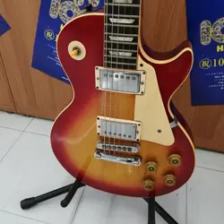GUITAR #32060