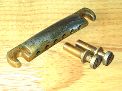 GIBSON 1974 GOLD ALUMINUM STOP BAR