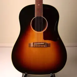 GIBSON CUSTOM SHOP 950'S J-45 TRIBURST RED SPRUCE 2016 ACOUSTIC GUITAR