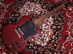 CUTAWAY MAHOGANY BODY