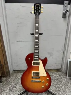 2021 GIBSON LES PAUL STUDIO CHERRY SUNBURST RH ELECTRIC GUITAR USED GOOD SHAPE