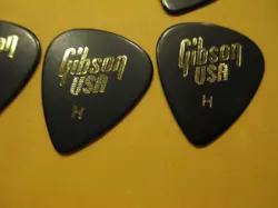25 GIBSON USA GUITAR PICKS - EARLY 90'S - 351 TYPE IN BLACK - HEAVY .88 MM