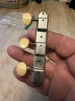 LINE TUNERS LES