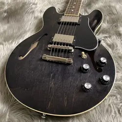 ELECTRIC GUITAR ACTUAL