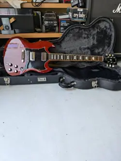 ELECTRIC GUITAR GIBSON 04'SG STANDARD RED MADE IN USA WITH HARD CASE