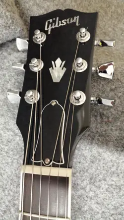 SGM00U8CH1 ELECTRIC GUITAR