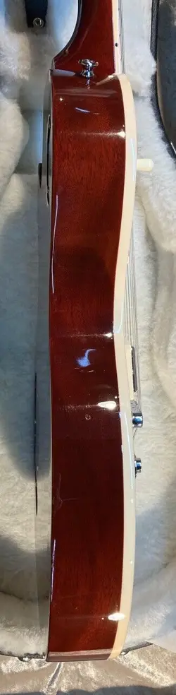 GIBSON LES PAUL TRADITIONAL 2013 LIGHT BURST SAFE DELIVERY FROM JAPAN