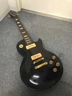 GUITAR JUNK