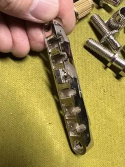 GUITAR PARTS AND