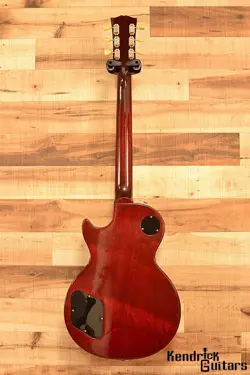 GIBSON 2005 LES PAUL STANDARD CHERRY SUNBURST ELECTRIC GUITAR W/ OHSC