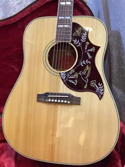 GIBSON: HUMMINGBIRD ORIGINAL ANTIQUE NATURAL
