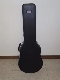GATOR PRO MOLDED