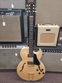 2000 GIBSON LIMITED EDITION ES-135 GUITAR NATURAL BLONDE GOLD HARDWARE